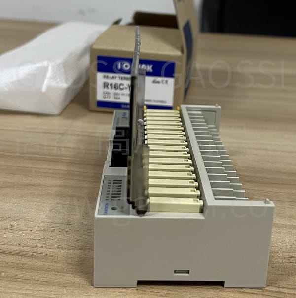 SAMWON ACT 三元 继电器终端端子台R16C-YNC、R16P-NC-DC24VC 实物侧面图